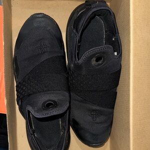 Nike huarache extreme sneakers